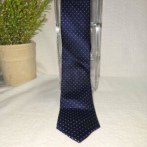 THE TIE BAR NAVY TIE WITH WHITE POLKA DOTS MENS SILK EUC